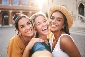 smiling-women