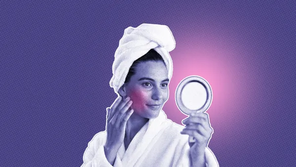 woman in her last trimester using safe skincare while pregnant