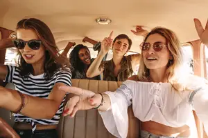 four-friends-on-a-road-trip